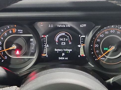 Used 2025 Jeep Gladiator Mojave image 19