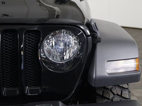 Used 2021 Jeep Wrangler Unlimited Sport image 11