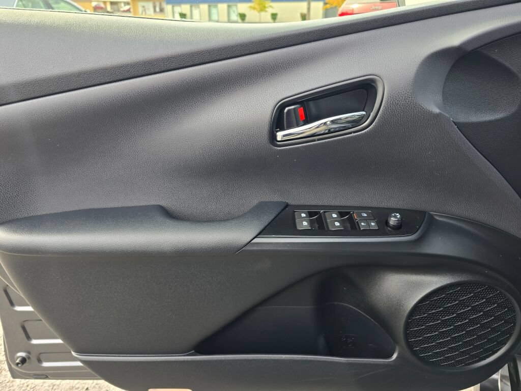 Used 2017 Toyota Prius Two FWD image 19