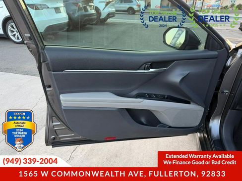 Used 2020 Toyota Camry SE image 26