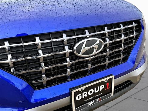 Certified 2025 Hyundai Venue SEL FWD image 30