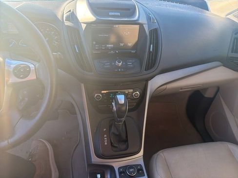 Used 2014 Ford Escape SE w/ Equipment Group 201A image 21