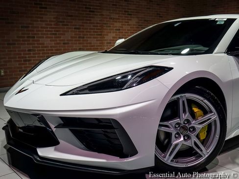 Used 2020 Chevrolet Corvette Stingray Preferred Cpe w/ 2LT Preferred Equipment Group RWD image 3