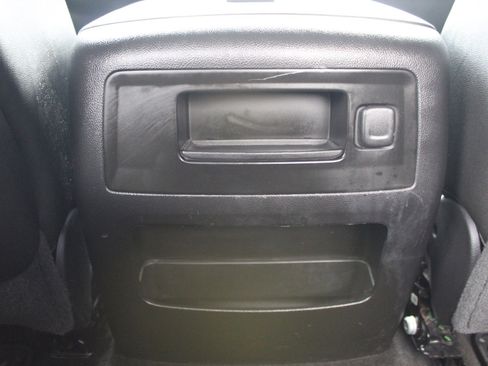 Used 2014 GMC Sierra 1500 SLT w/ SLT Crew Cab Value Package image 40