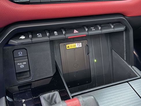 Used 2024 Toyota Sequoia 4WD image 29