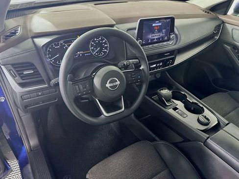 Certified 2023 Nissan Rogue SV image 11