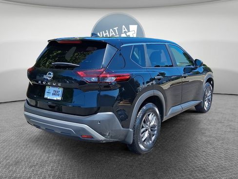 Used 2023 Nissan Rogue S FWD image 3