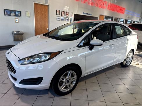 Used 2019 Ford Fiesta SE FWD image 7