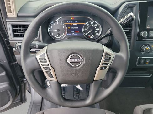 Certified 2023 Nissan Titan SV image 24