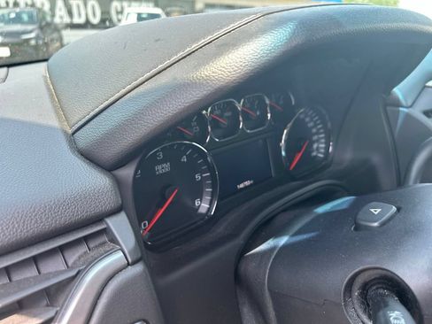 Used 2015 Chevrolet Suburban LTZ AWD/4WD image 5