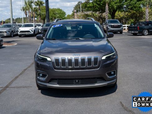 Used 2019 Jeep Cherokee Limited w/ Technology Group image 8