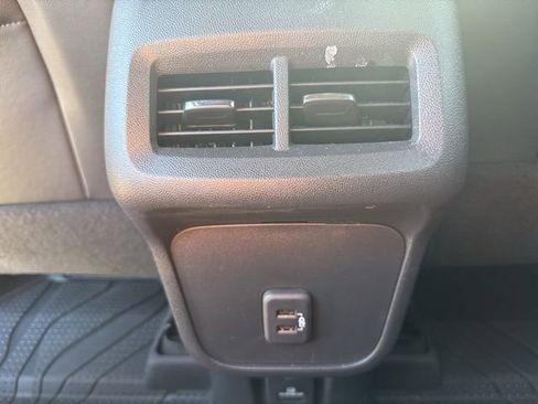 Used 2023 Chevrolet Equinox RS AWD/4WD image 14