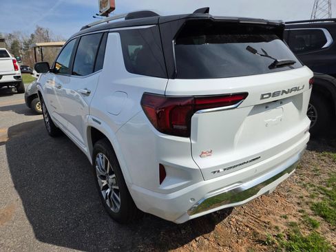 Used 2026 GMC Terrain Denali image 7