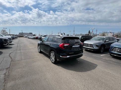 Certified 2024 GMC Terrain Denali w/ Denali Premium Package AWD/4WD image 3