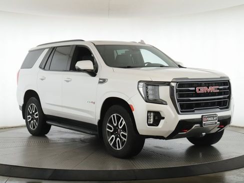 Used 2023 GMC Yukon AT4 image 2