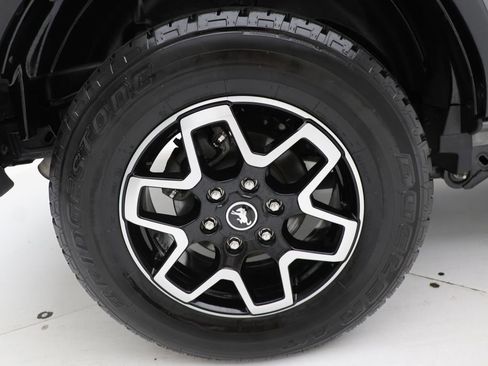 Used 2024 Ford Bronco Big Bend AWD/4WD image 9