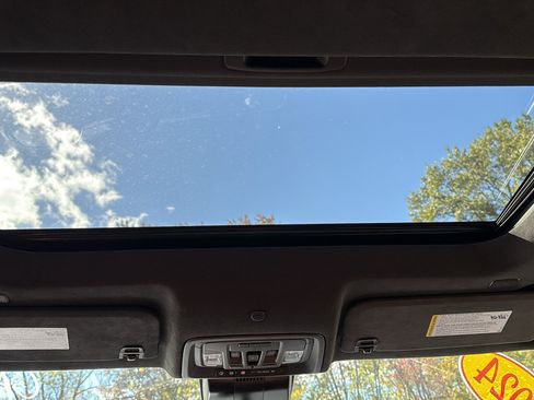 Certified 2024 GMC Sierra 1500 Denali Ultimate image 29