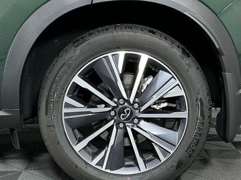 Certified 2027 INFINITI QX60 Luxe w/ Cargo Package FWD image 9