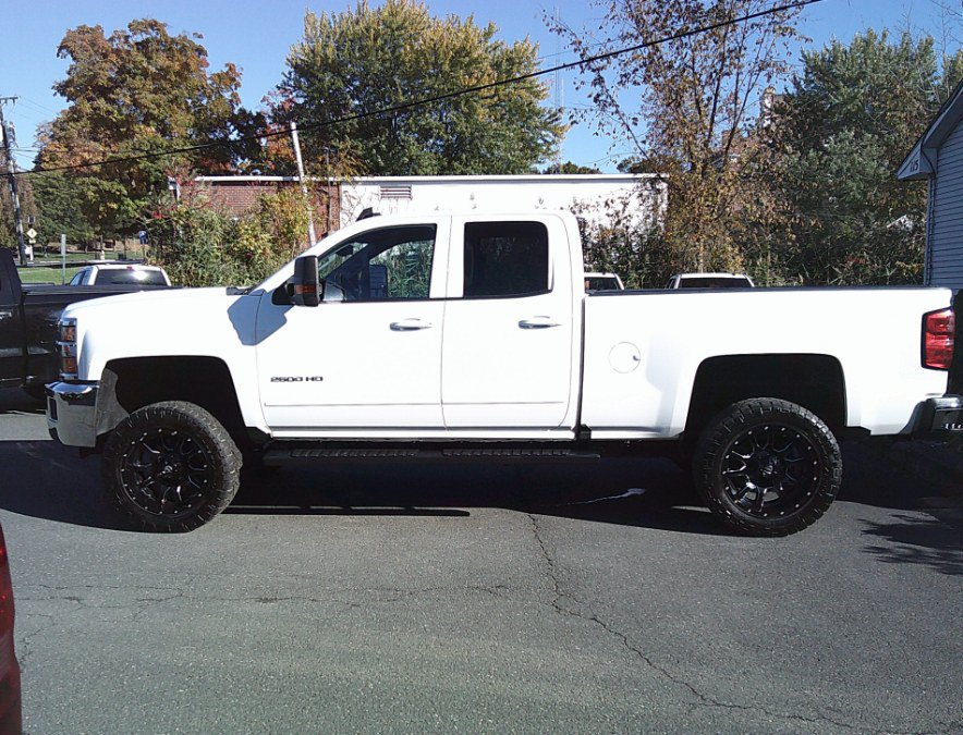 Used 2019 Chevrolet Silverado 2500 LT w/ LT Convenience Package AWD/4WD image 5