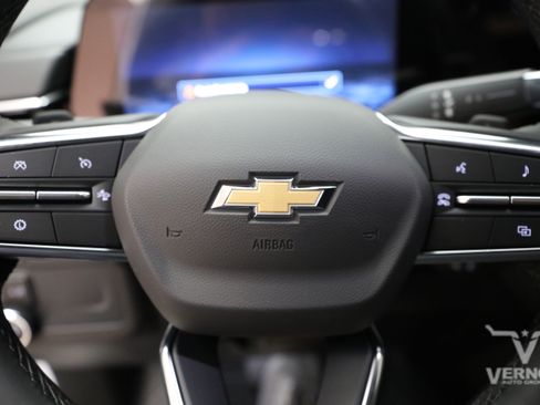New 2026 Chevrolet Suburban LS RWD image 21