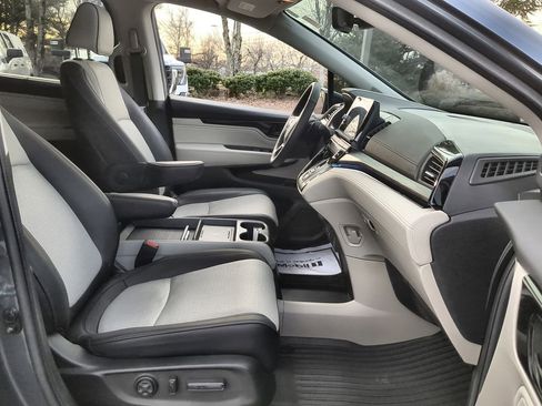 Used 2025 Honda Odyssey Elite image 28