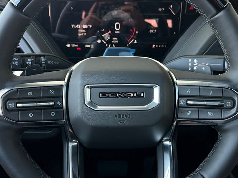 New 2026 GMC Yukon Denali w/ Denali Reserve Package AWD/4WD image 25