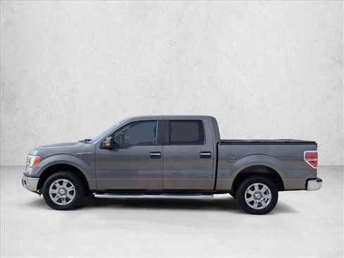 Used 2013 Ford F150 XLT w/ XLT Chrome Pkg image 8