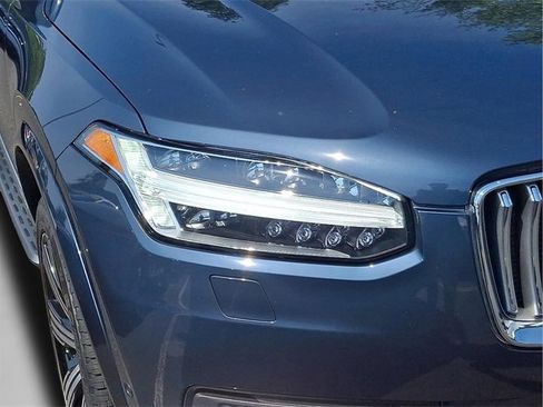 Certified 2022 Volvo XC90 T8 Inscription image 9