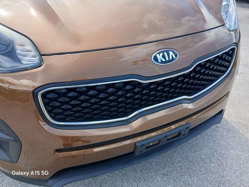 Used 2018 Kia Sportage LX w/ LX Technology Package FWD image 21