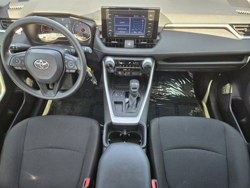 Used 2022 Toyota RAV4 LE FWD image 26