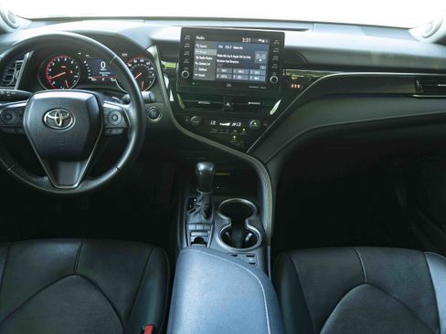 Used 2021 Toyota Prius Prime XLE FWD image 26