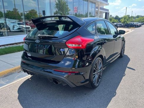 Used 2017 Ford Focus RS AWD/4WD image 8