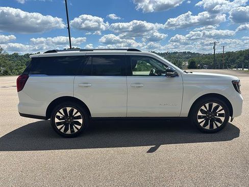 New 2026 Ford Expedition Platinum w/ Driver's Package AWD/4WD image 5