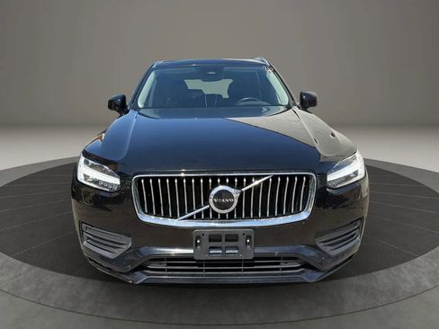 Used 2023 Volvo XC90 B5 Core AWD/4WD image 2