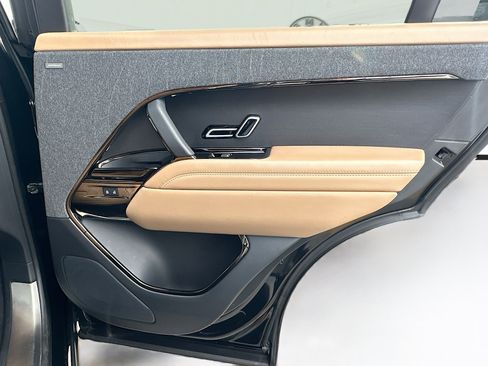 Used 2023 Land Rover Range Rover Sport SE image 27