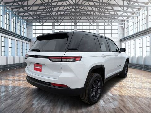 New 2025 Jeep Grand Cherokee Limited w/ Luxury Tech Group II image 4