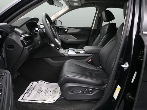 Used 2024 Acura MDX SH-AWD w/ Technology Package image 7