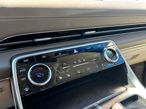 Used 2023 Genesis GV80 2.5T Prestige w/ Prestige Package image 18