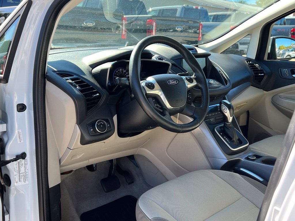 Used 2015 Ford C-MAX SE w/ Equipment Group 202A FWD image 10