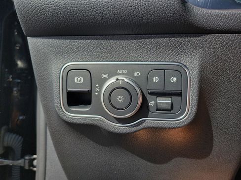 Certified 2026 Mercedes-Benz GLB 250 image 25