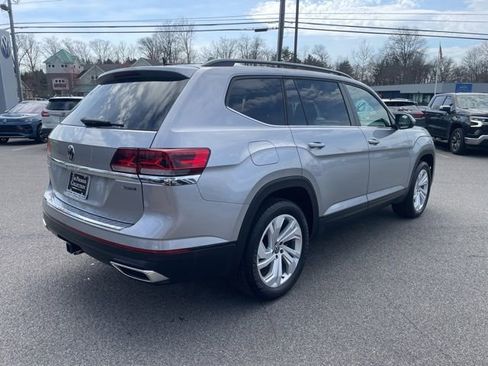 Used 2023 Volkswagen Atlas SE w/ Panoramic Sunroof Package image 4