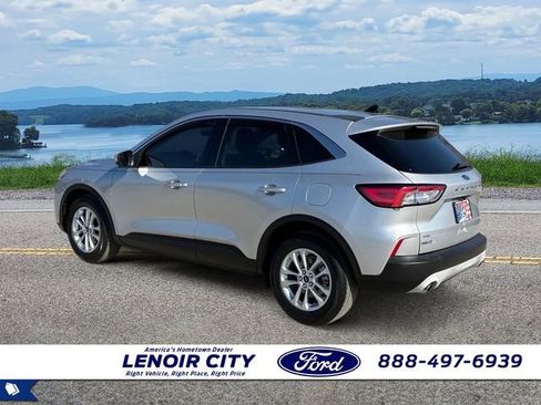 Certified 2020 Ford Escape SE image 5