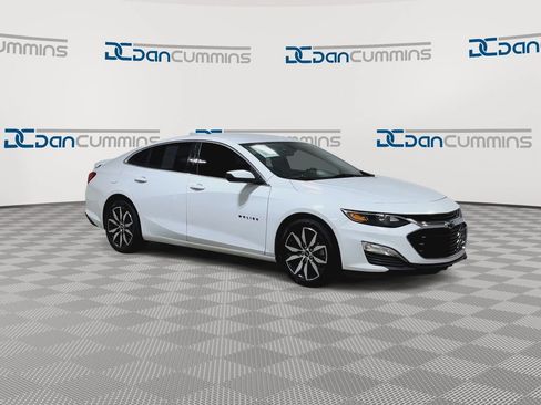 Used 2021 Chevrolet Malibu RS FWD image 3