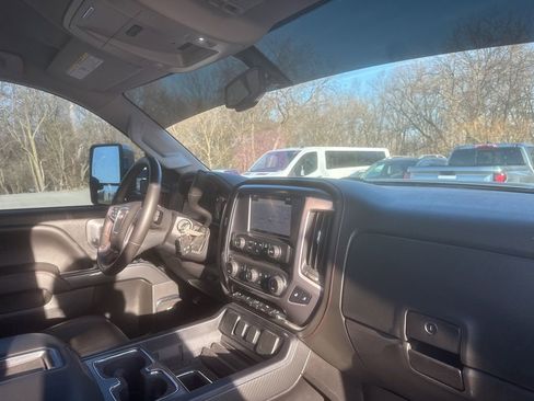 Used 2015 GMC Sierra 2500 SLT w/ All-Terrain HD Package image 14