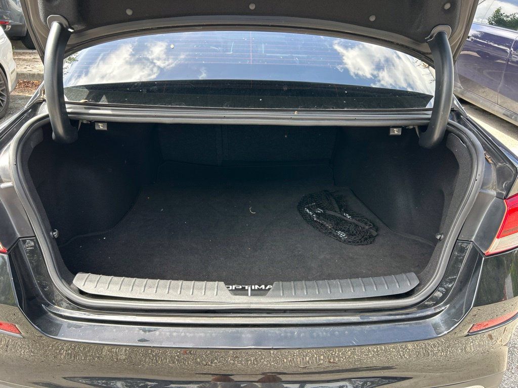 Used 2020 Kia Optima LX FWD image 48