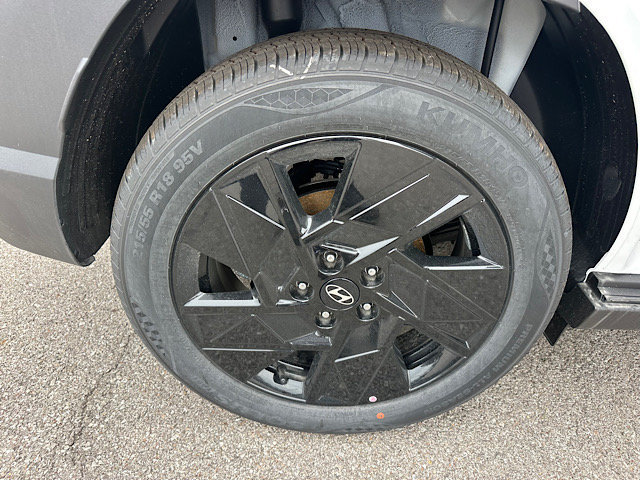 New 2027 Hyundai Kona SEL Sport FWD image 18