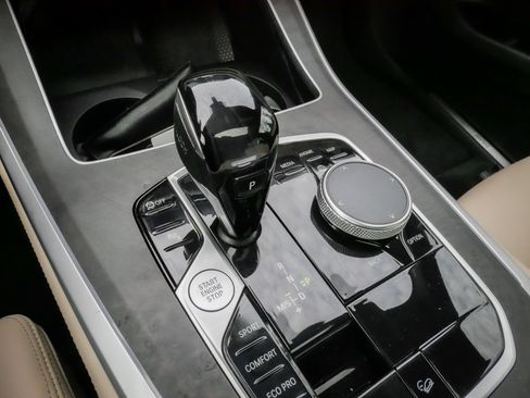 Used 2021 BMW X5 xDrive40i w/ Premium Package 3 image 26