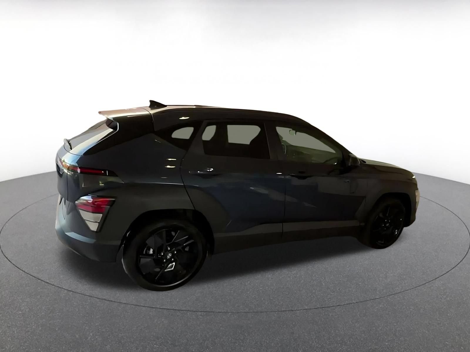 Used 2026 Hyundai Kona SEL Sport FWD image 12