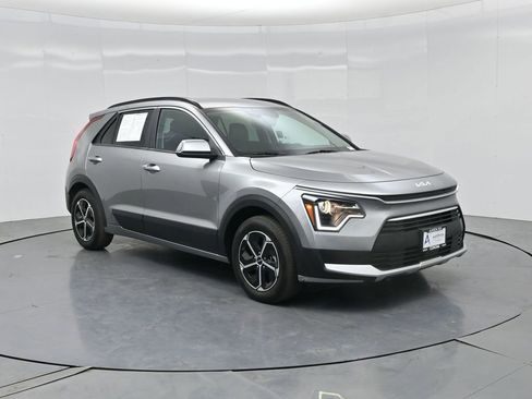 Used 2024 Kia Niro EX FWD image 53