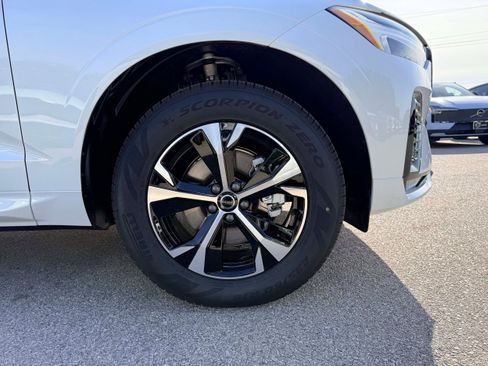 New 2026 Volvo XC60 B5 Core image 9